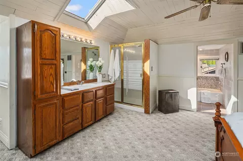 Bath - 705 3rd St, Sultan, WA 98294 photo 1 of 3
