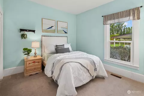 Bedroom - 705 3rd St, Sultan, WA 98294 photo 3 of 4