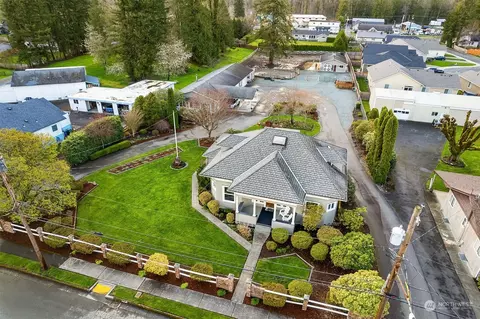 Exterior - 705 3rd St, Sultan, WA 98294 photo 3 of 5
