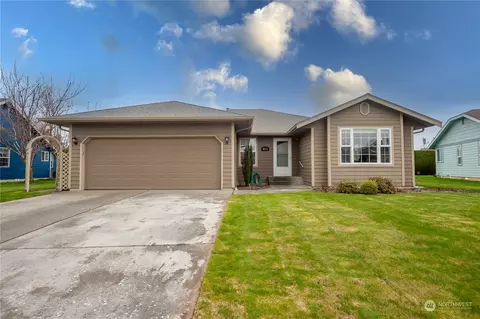 814 Cedar Dr, Lynden, WA 98264