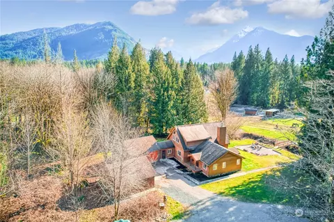46323 Giles Rd, Darrington, WA 98241