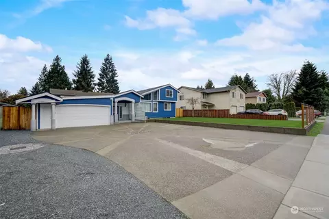 1422 29th St SE, Auburn, WA 98002