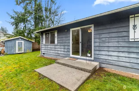 Exterior - 6329 Sycamore Pl, Everett, WA 98203 photo 5 of 9