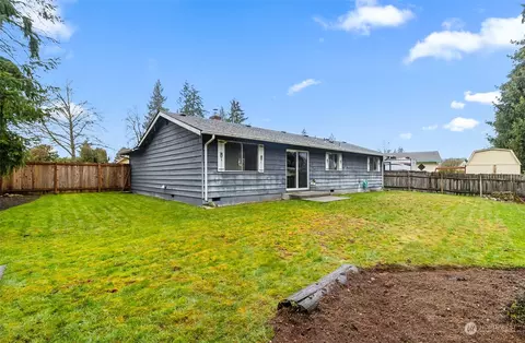 Exterior - 6329 Sycamore Pl, Everett, WA 98203 photo 4 of 9