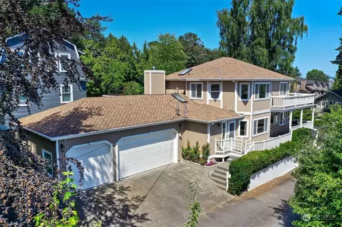 414 W Armour St, Seattle, WA 98119