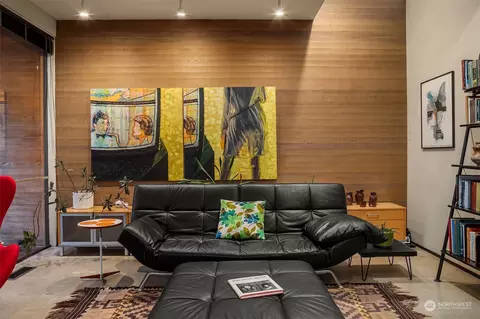 Living - 1401 E Spring St, Seattle, WA 98122 photo 4 of 4