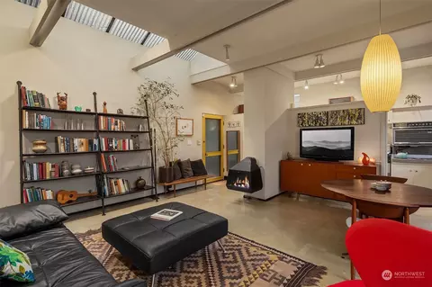 Other - 1401 E Spring St, Seattle, WA 98122 photo 2 of 7
