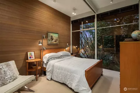 Bedroom - 1401 E Spring St, Seattle, WA 98122 photo 1 of 1