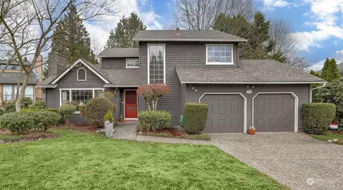 166 Vashon Pl NE, Renton, WA 98059