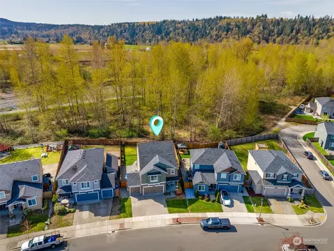 View/Area - 913 Ofarrell Ln NW, Orting, WA 98360 photo 2 of 4
