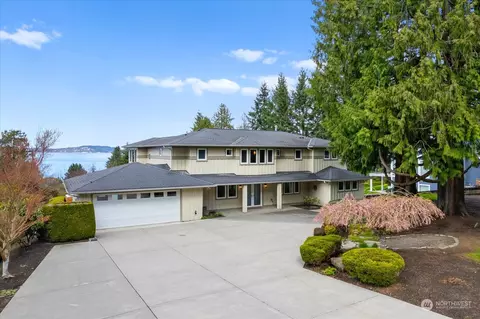 8209 Frederick Pl, Edmonds, WA 98026