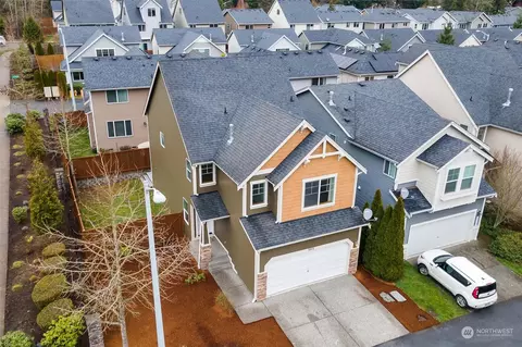 Exterior - 305 125th Pl SE, Everett, WA 98208 photo 2 of 10
