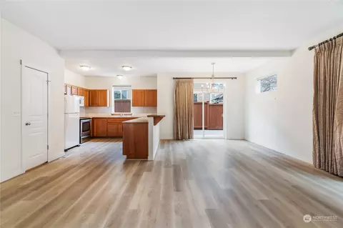 Kitchen - 305 125th Pl SE, Everett, WA 98208 photo 1 of 4