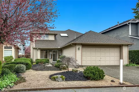24214 SE 40th St, Issaquah, WA 98029