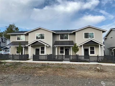 1617 Sunup Loop, Bellingham, WA 98226