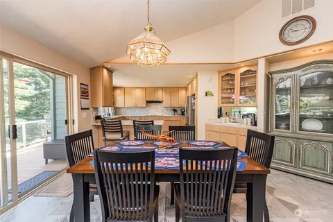 Dining - 195 Fairway Dr, Sequim, WA 98382 photo 1 of 1