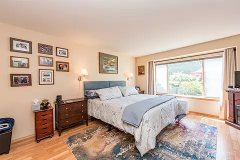 Bedroom - 195 Fairway Dr, Sequim, WA 98382 photo 1 of 6
