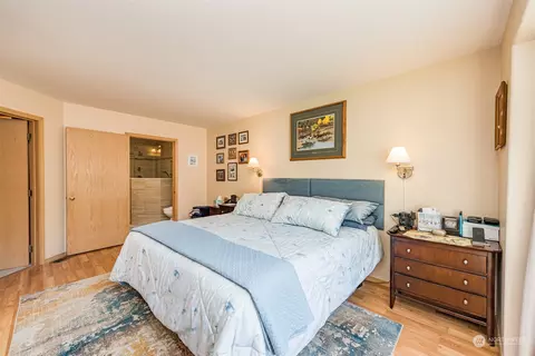 Bedroom - 195 Fairway Dr, Sequim, WA 98382 photo 3 of 6