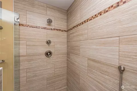 Bath - 195 Fairway Dr, Sequim, WA 98382 photo 2 of 5