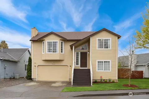 17613 SE 23rd St, Vancouver, WA 98683