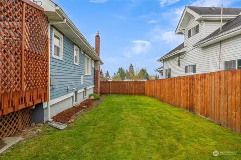 Exterior - 1114 Wetmore Ave, Everett, WA 98201 photo 8 of 8
