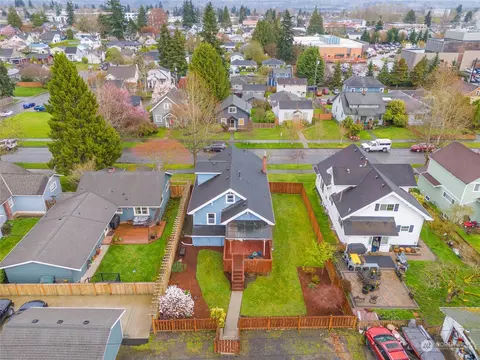 View/Area - 1114 Wetmore Ave, Everett, WA 98201 photo 1 of 5
