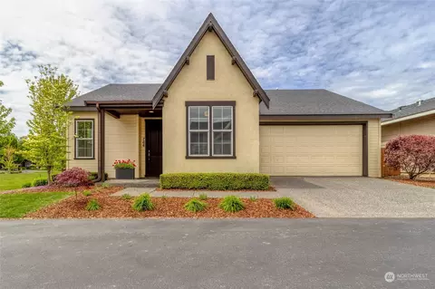 766 SE Nuthatch Dr, College Place, WA 99324
