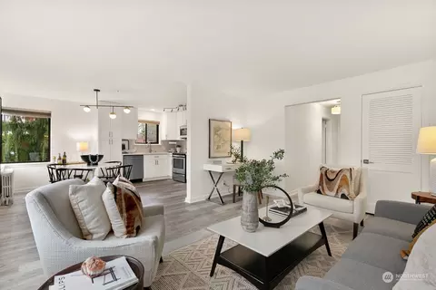 2450 Dexter Ave N #301, Seattle, WA 98109