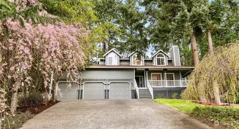9621 36th St E, Edgewood, WA 98371