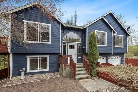 19926 80th Ave NE, Kenmore, WA 98028