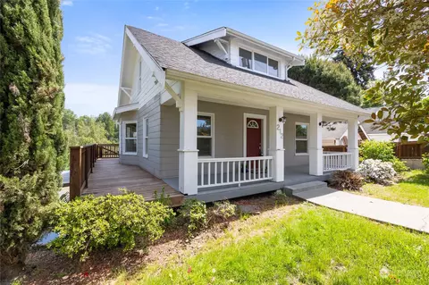 212 5th Ave, Milton, WA 98354