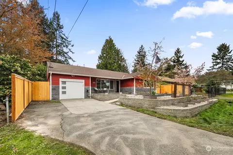 11751 9th Ave NE, Seattle, WA 98125