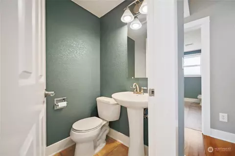 Bath - 302 E 29th St, Bremerton, WA 98311 photo 1 of 5