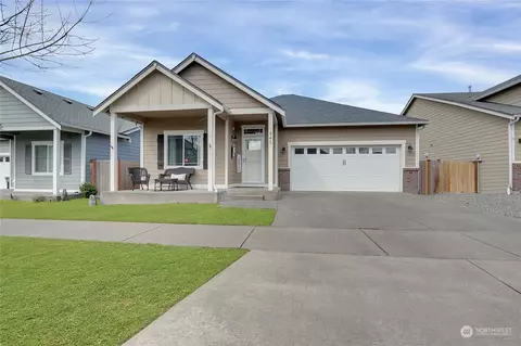 445 Petersen Dr E, Enumclaw, WA 98022