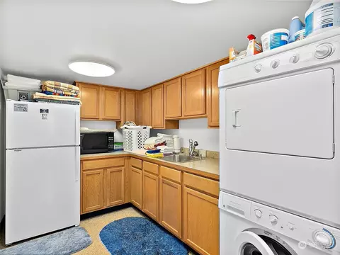 Kitchen - 24512 SE 387th St, Enumclaw, WA 98022 photo 3 of 3