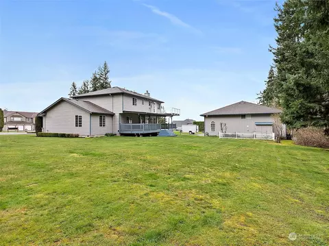 Exterior - 24512 SE 387th St, Enumclaw, WA 98022 photo 5 of 8