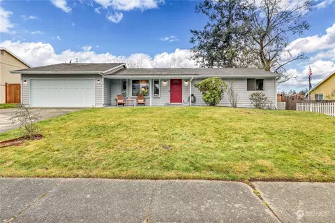 19805 Stavanger Loop NE, Poulsbo, WA 98370