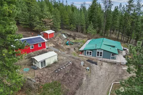 23020 N Dunn Rd, Chattaroy, WA 99003