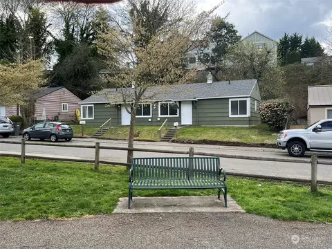1701 Bloomington Ave, Bremerton, WA 98312