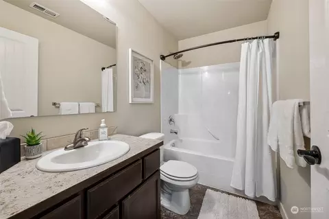 Bath - 20309 40th Ave E, Spanaway, WA 98387 photo 3 of 3