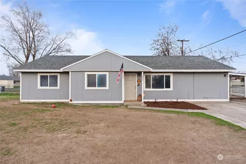 804 Lindberg Ln, Moses Lake, WA 98837