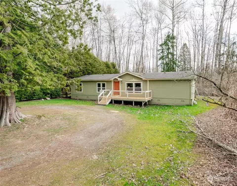 7868 Crockett Rd, Blaine, WA 98230