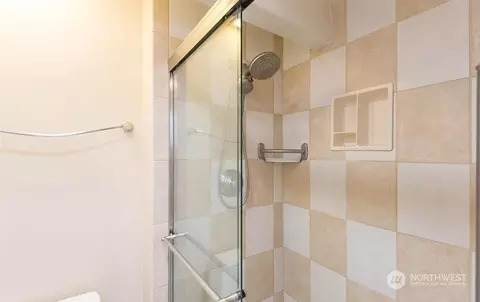 Bath - 116 Hilltop Dr #D, Sequim, WA 98382 photo 2 of 3