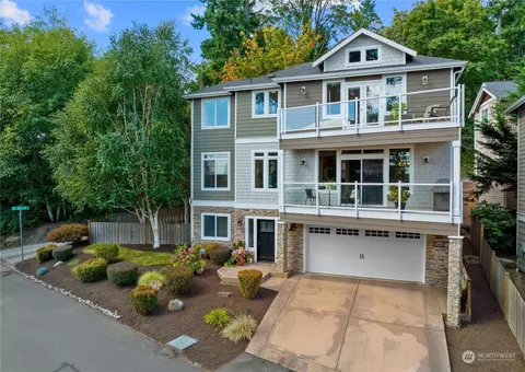 11825 89th Pl NE, Kirkland, WA 98034