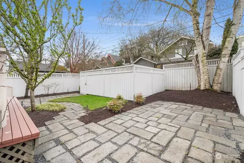 Exterior - 1126 19th Ave E, Seattle, WA 98112 photo 7 of 9