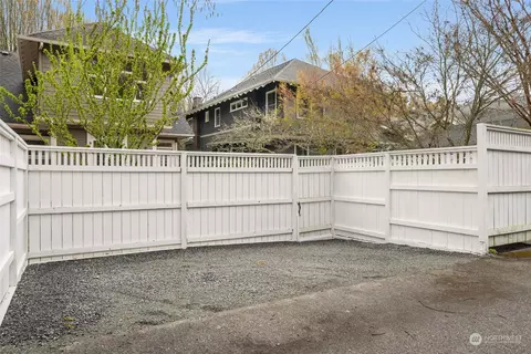 Exterior - 1126 19th Ave E, Seattle, WA 98112 photo 9 of 9