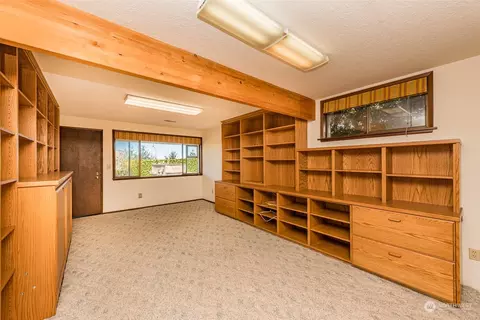 Exterior - 653 Brigadoon Blvd, Sequim, WA 98382 photo 4 of 10