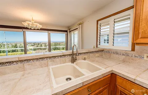 Bath - 653 Brigadoon Blvd, Sequim, WA 98382 photo 1 of 7