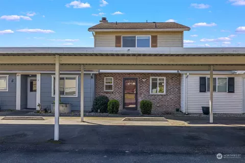 4214 84th St NE #2, Marysville, WA 98270