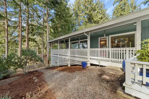 144 Point Fosdick Cir NW, Gig Harbor, WA 98335